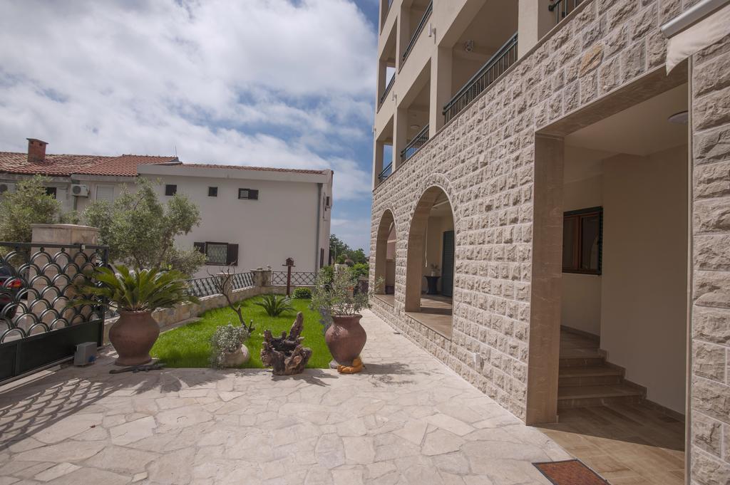 Guest House Medin Petrovac Exterior photo